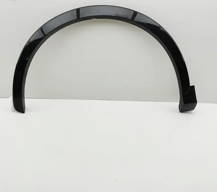 Audi RS Q3 Front arch trim 8U0853717D