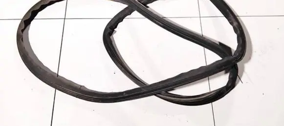 Alfa Romeo 147 Rubber seal front coupe door 