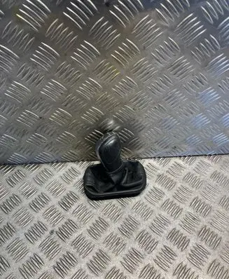 Volkswagen Jetta VI Gear lever shifter trim leather/knob 5C7713203D