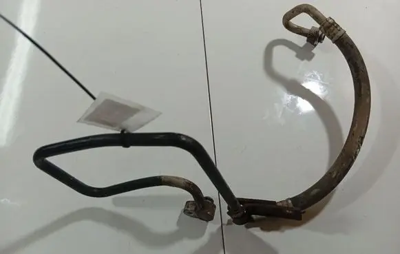 Air conditioning (A/C) pipe/hose