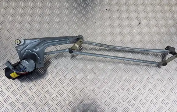 Renault Megane I Front wiper linkage and motor
