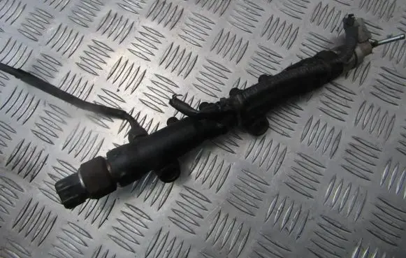 Toyota Avensis T250 Fuel main line pipe