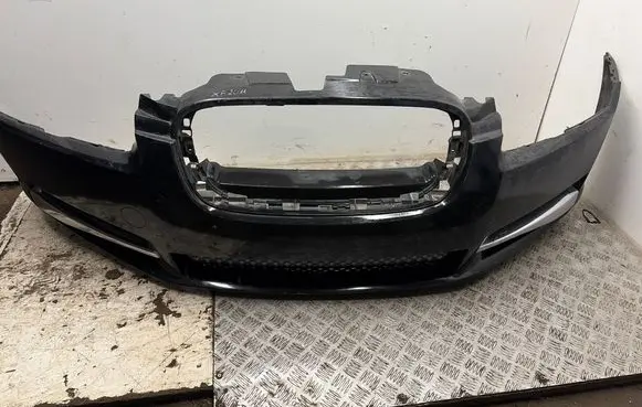 Jaguar XF Front bumper 