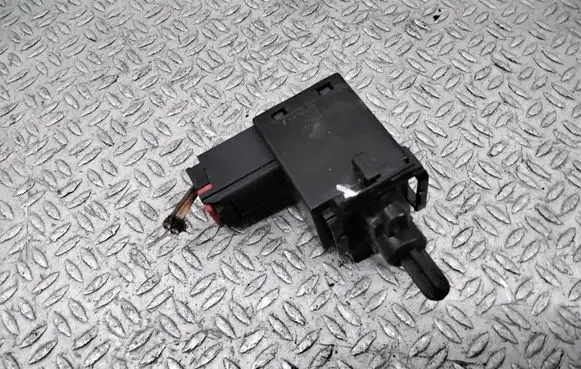 Clutch pedal sensor