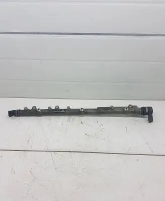 BMW 5 E60 E61 Fuel main line pipe 7795514 0445216015