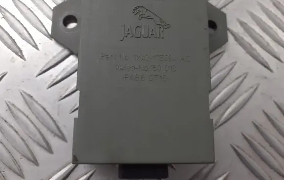 Jaguar X-Type Cruise control relay 1X43-17E694