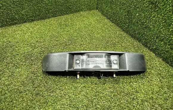 Opel Vivaro Number plate light 15A321 E44571
