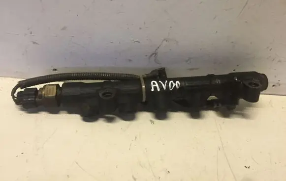 Toyota Avensis T220 Fuel main line pipe