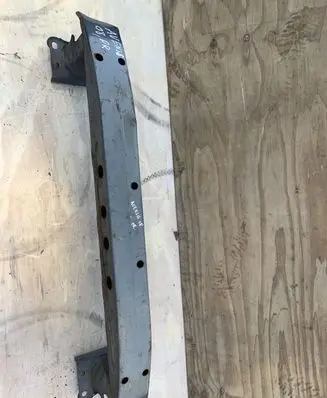 Toyota Avensis T250 Front bumper cross member SB1EB56L80E079987