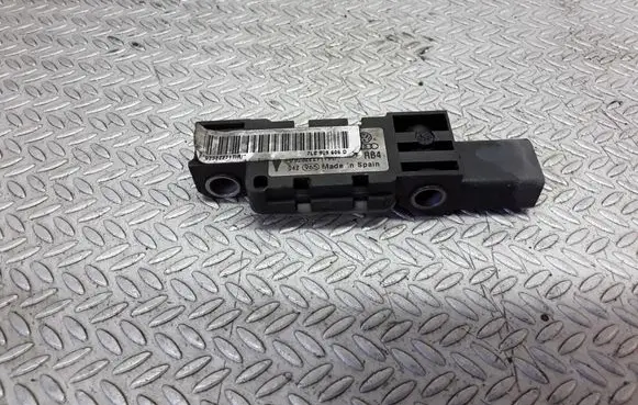 Volkswagen Phaeton Airbag deployment crash/impact sensor 7L0909606D