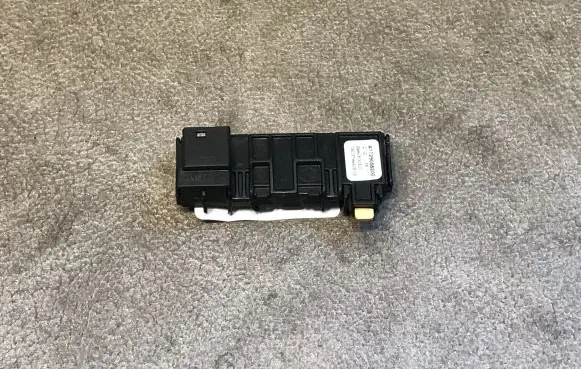 Mercedes-Benz C W204 Oil temperature sensor A1729058200