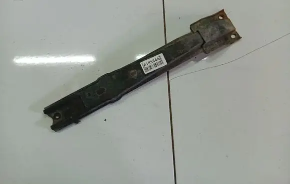 Opel Frontera B Radiator mount bracket 