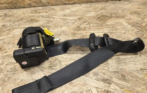 Maserati Coupe Front seatbelt 33026313A