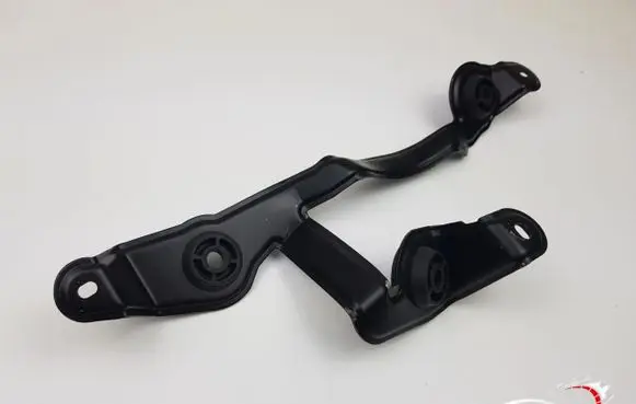 BMW 7 G70 Hood Support Bracket (s) 4A01770