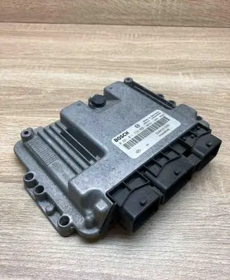 Renault Megane II Engine control unit/module ECU 8200391966 0281011776
