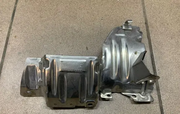 Audi A3 S3 8V Heat shield in engine bay 06K129596C