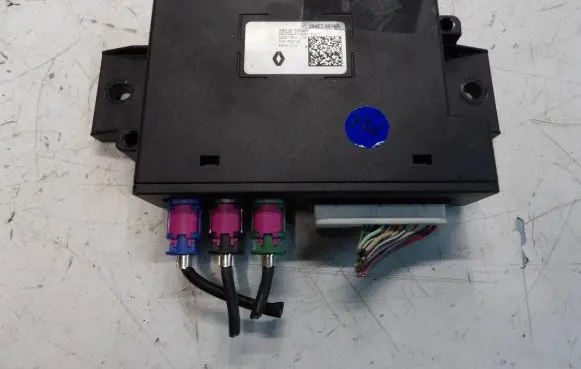 Renault Austral Central body control module 285J90364R 284E78914R ADS51399612316