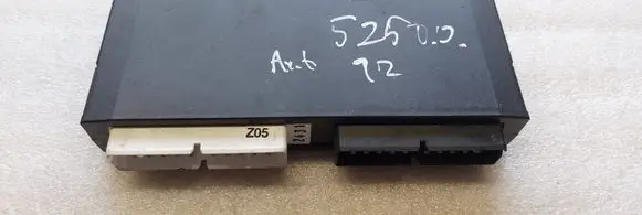 BMW 5 E34 Comfort/convenience module 61351379741
