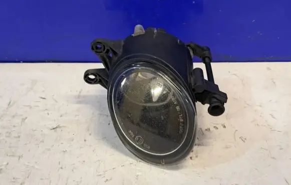 Volvo V50 Front fog light 08648094 8648094
