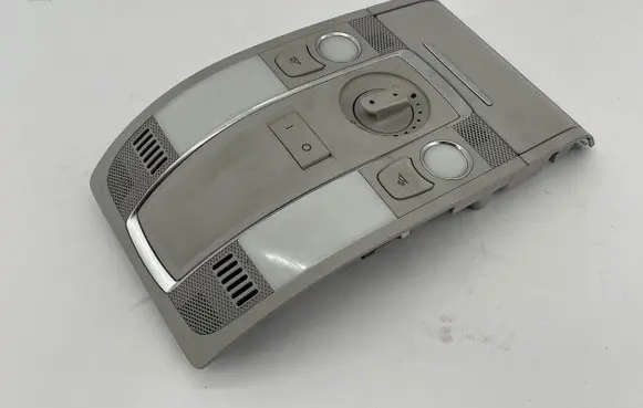 Audi A6 S6 C6 4F Front seat light 4F0947135CA