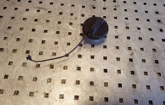 Fuel tank filler cap