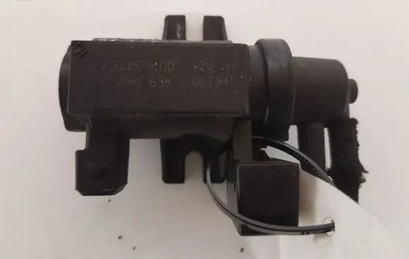 BMW 5 E39 Turbo solenoid valve 70057900 7796634