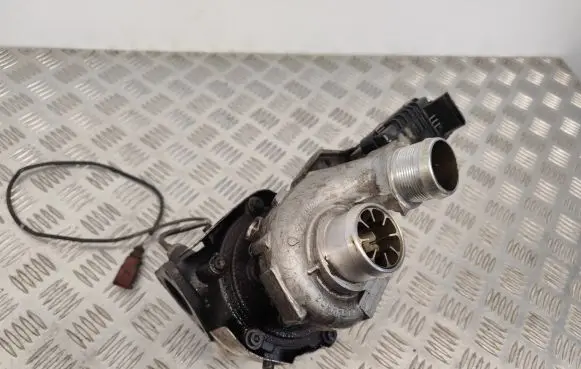 Audi Q7 4L Turbo 057145721Q