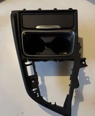BMW 4 F32 F33 Cup holder front 9218925