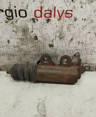 Clutch slave cylinder