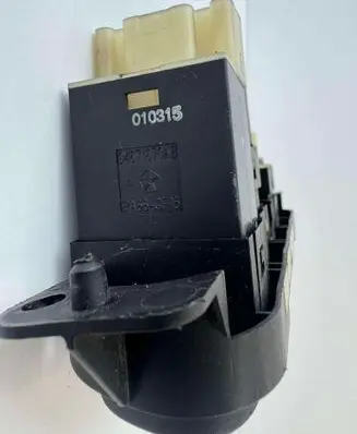 Chrysler PT Cruiser A set of switches 04671670AB 010315