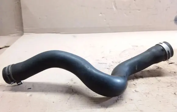 Peugeot 508 Engine coolant pipe/hose 9684560180