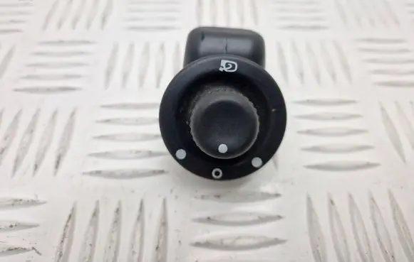 Renault Captur Wing mirror switch