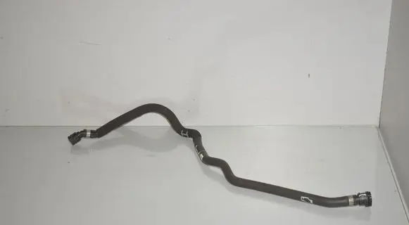 Engine coolant pipe/hose