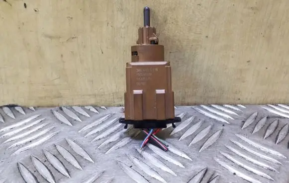 Brake pedal sensor switch