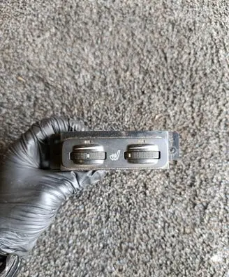 Toyota Avensis T250 Seat heating switch 453417