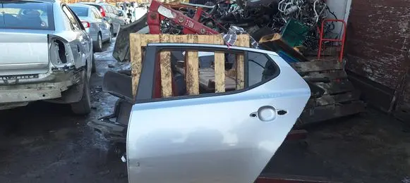 KIA Optima Rear door 