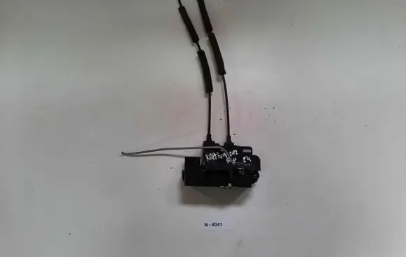 Chevrolet Captiva Front door lock