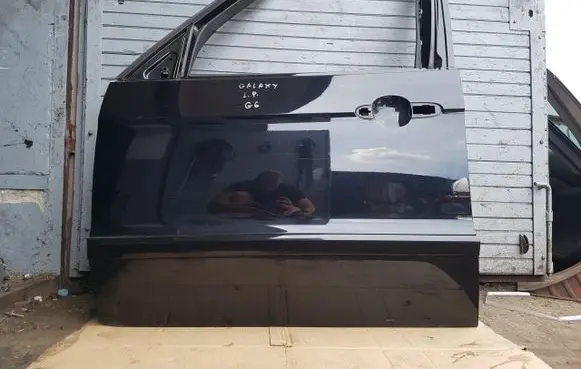 Ford Galaxy Front door
