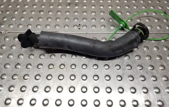 Volkswagen Polo VI Breather hose/pipe S27708348 05C103474C