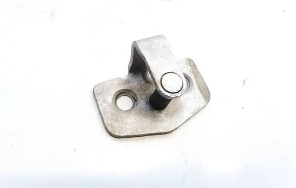 Saab 9-5 Front door lock loop/hook striker 