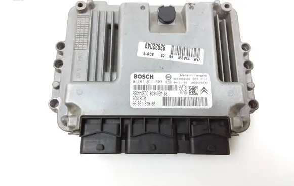 Peugeot 307 Engine control unit/module 0281011803 9656161980 EDC160C34