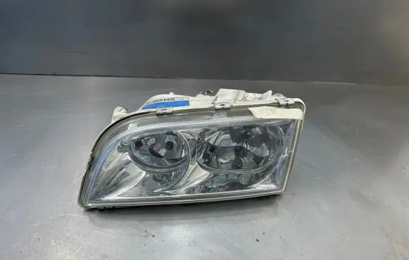 Volvo S40, V40 Headlight/headlamp 30899682 1AG00786133