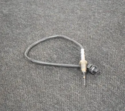 BMW X3 F25 Oil temperature sensor 2656001902 7805606