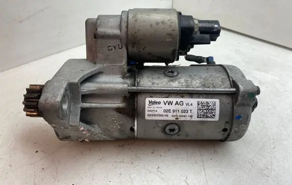 Volkswagen PASSAT B8 Starter motor 02E911023T