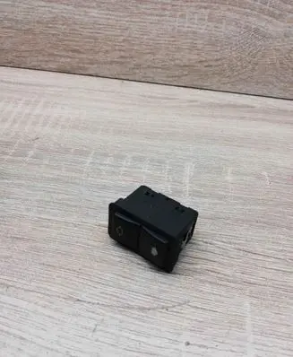 BMW 5 E39 Electric window control switch 8368974