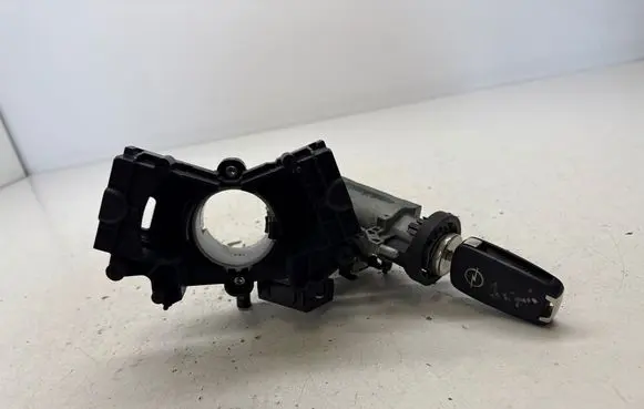 Opel Insignia A Ignition lock 5901867AG F00HJ00493 20939745