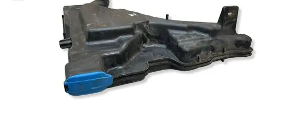 Audi A4 Allroad B9 Windshield washer fluid reservoir/tank 8W0955451L