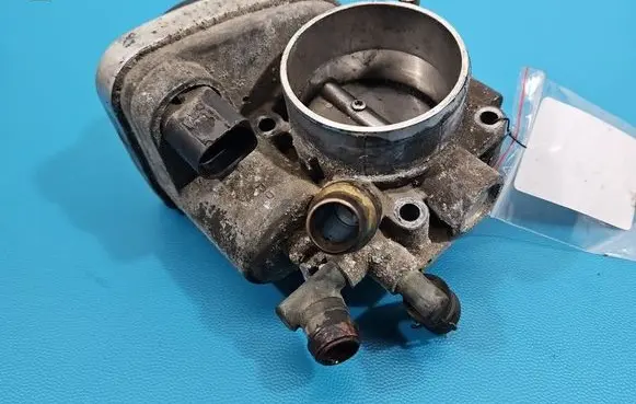 Opel Zafira B Throttle body valve 55562380 IMPRK1548891