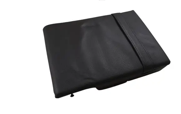 Volvo S90, V90 Rear seat armrest 