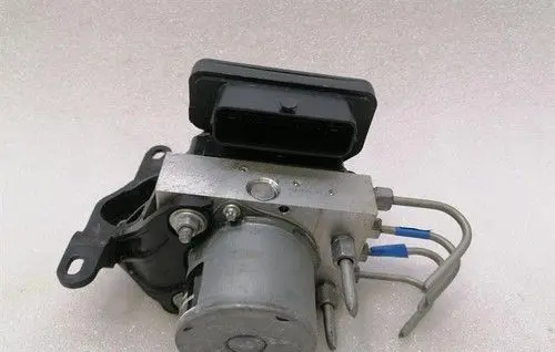 Tesla Model 3 ABS Pump 104474500B